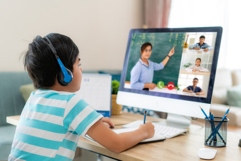 Aulas virtuales, la solución para elevar la experiencia educativa en línea