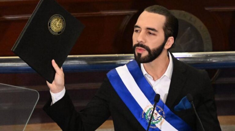 La tentación de la eternidad: Reelección indefinida y los riesgos para la democracia