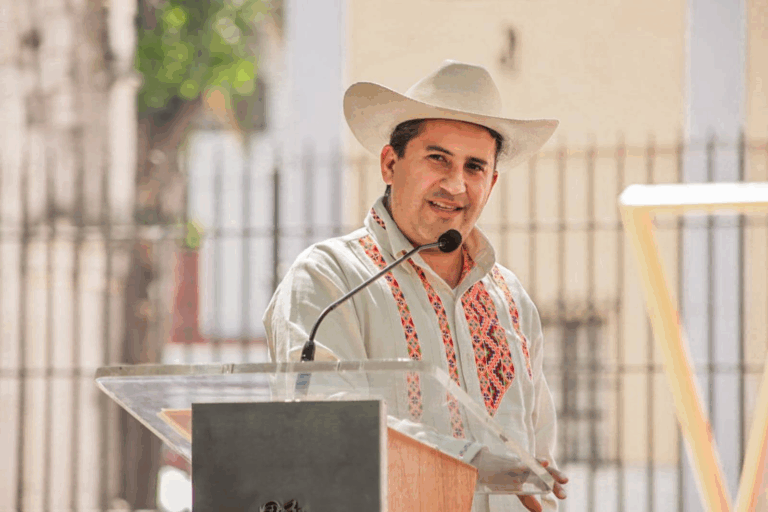 Luto en México: el asesinato de Carlos Manzo y el espejismo de la paz en Michoacán